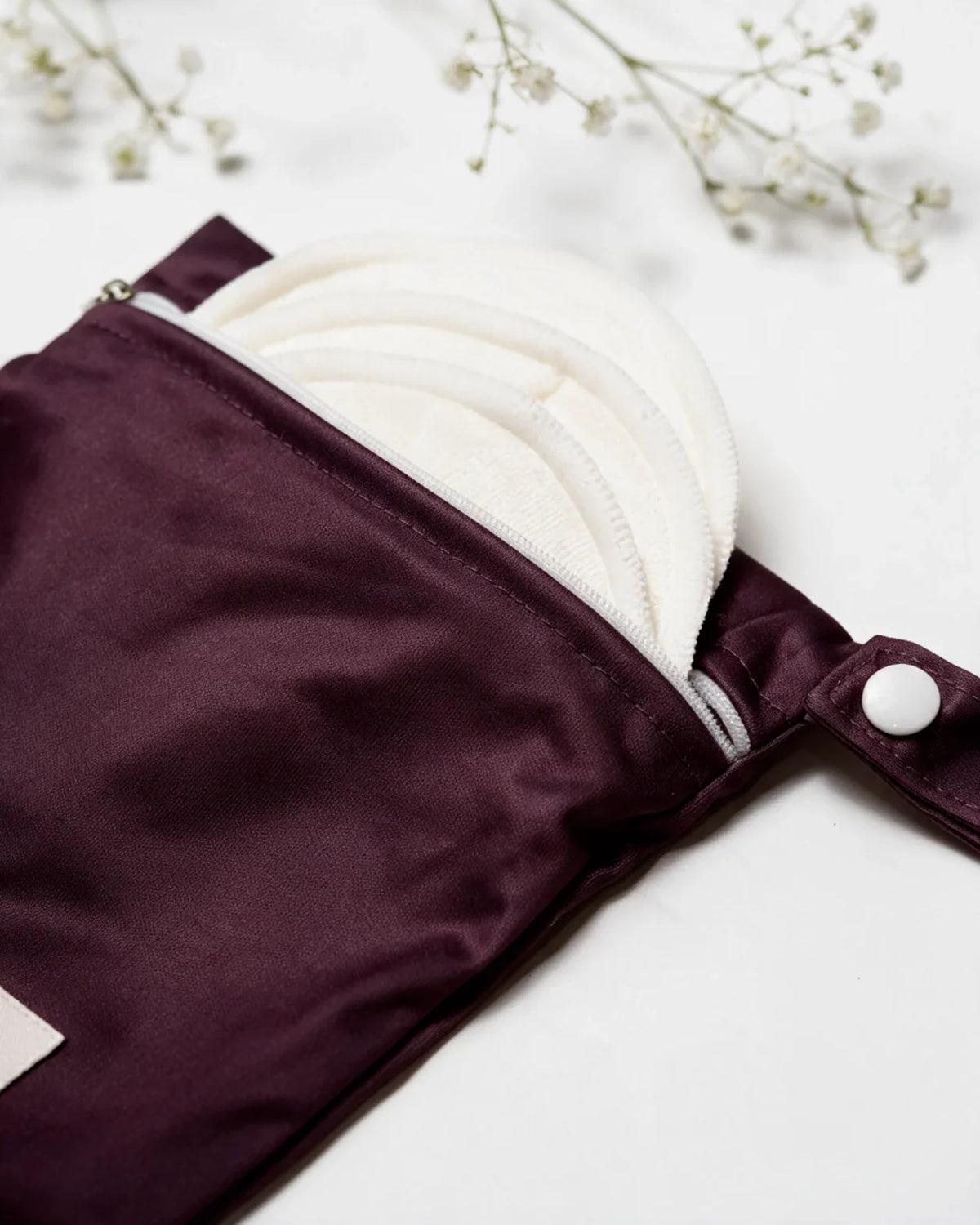 Organic Bamboo Nursing Pads — 10-Pad Set with Washable Bag