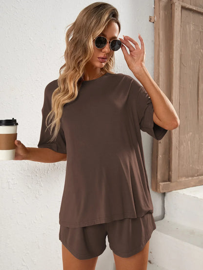 MIA BUMP™ Two-Piece Maternity Set - Oversized Tee & Wrap Shorts